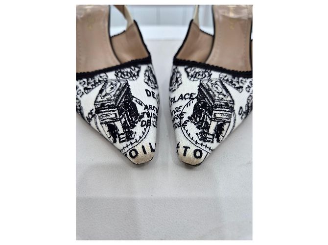 Dior Décolleté slingback bianchi e neri ricamati con tacco medio Bianco - vista 15