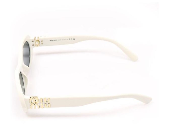 Miu Miu Occhiali da sole ovali da donna Glimpse con logo con scritte bianche Bianco - vista 4