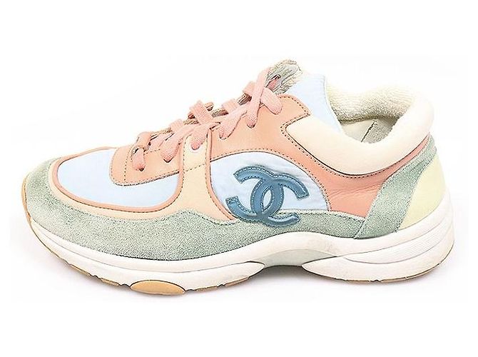 Chanel Sneakers Cruise da donna in nylon e pelle di agnello scamosciata blu corallo con logo CC Multicolore - vista 4
