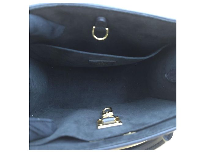 Louis Vuitton Borsa a tracolla Lockandgo Lockme Tote in pelle di vitello granulata nera Nero - vista 10