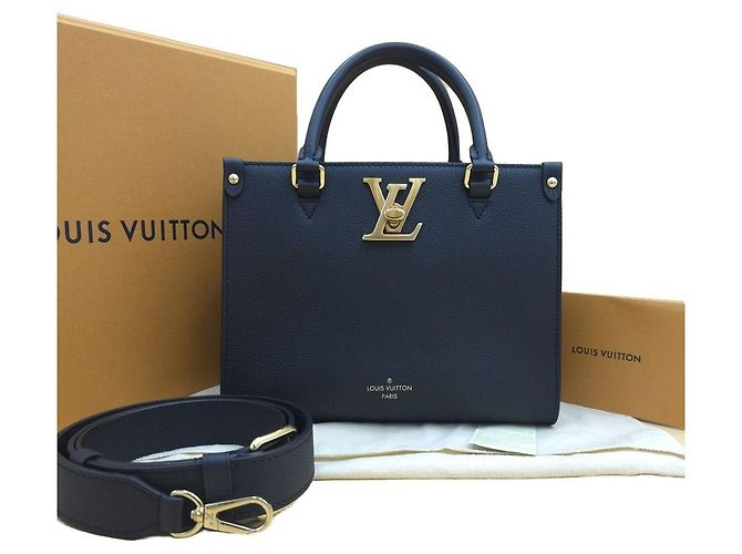 Louis Vuitton Borsa a tracolla Lockandgo Lockme Tote in pelle di vitello granulata nera Nero - vista 11