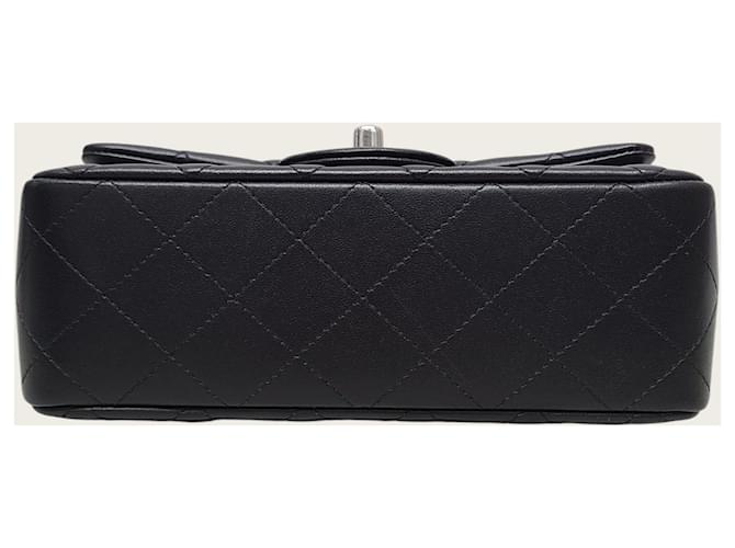 Chanel Mini borsa flap classica in agnello nero e argento - vista 6