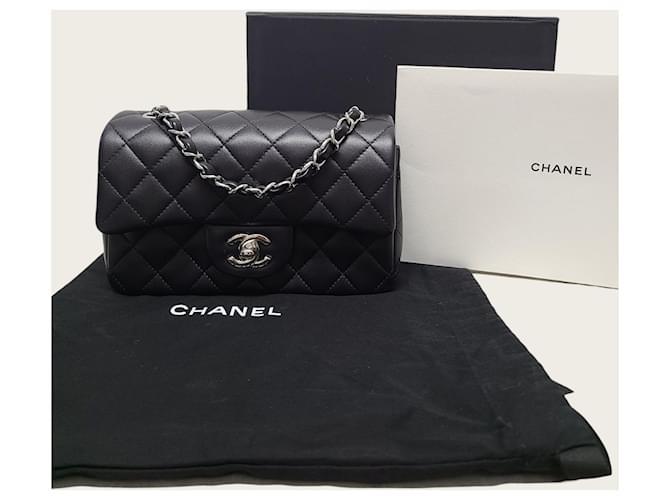 Chanel Mini borsa flap classica in agnello nero e argento - vista 7