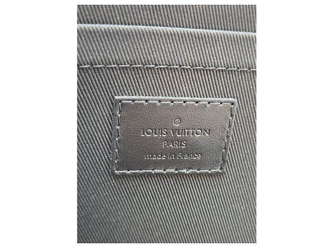 Louis Vuitton Pochette Jour GM Graphite Marrone - vista 14
