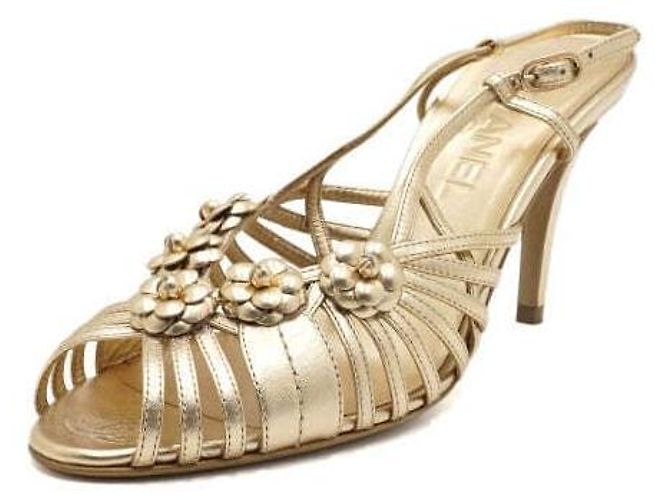 Chanel Sandali da donna con cinturino a camelia dorata D'oro - vista 2