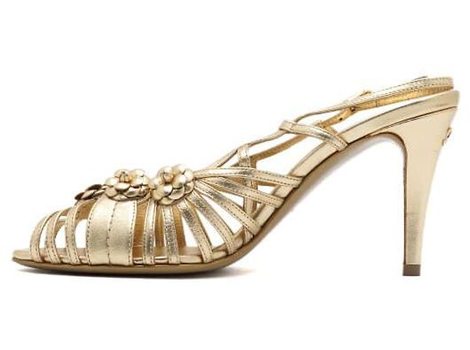 Chanel Sandali da donna con cinturino a camelia dorata D'oro - vista 4