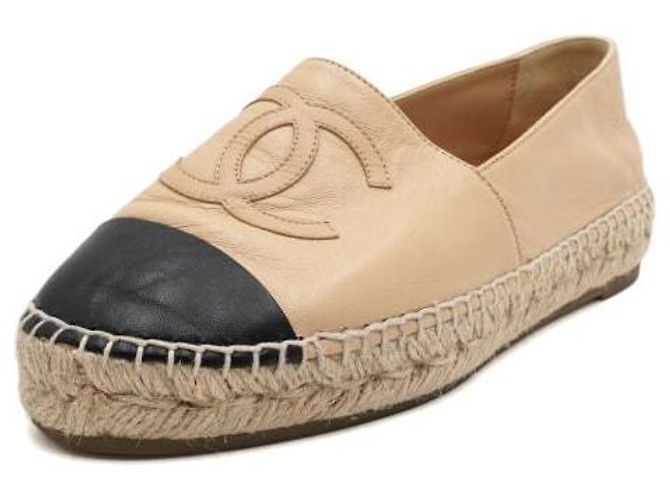 Chanel Espadrilles da donna in pelle di agnello bicolore con logo CC Marrone - vista 2