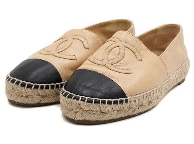Chanel Espadrilles da donna in pelle di agnello bicolore con logo CC Marrone - vista 3