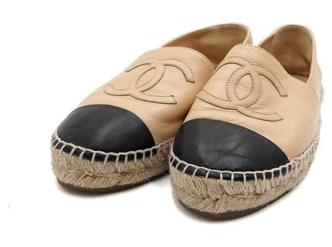 Chanel Espadrilles da donna in pelle di agnello bicolore con logo CC Marrone - vista 5