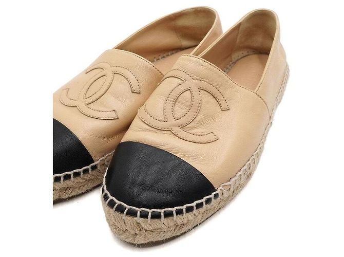 Chanel Espadrilles da donna in pelle di agnello bicolore con logo CC Marrone - vista 6