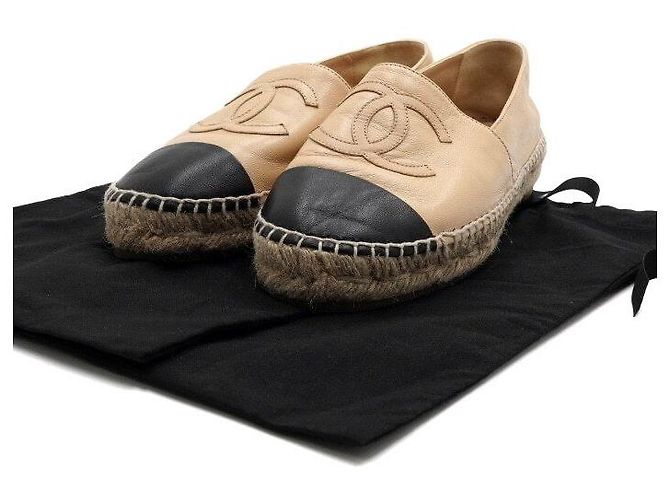 Chanel Espadrilles da donna in pelle di agnello bicolore con logo CC Marrone - vista 8