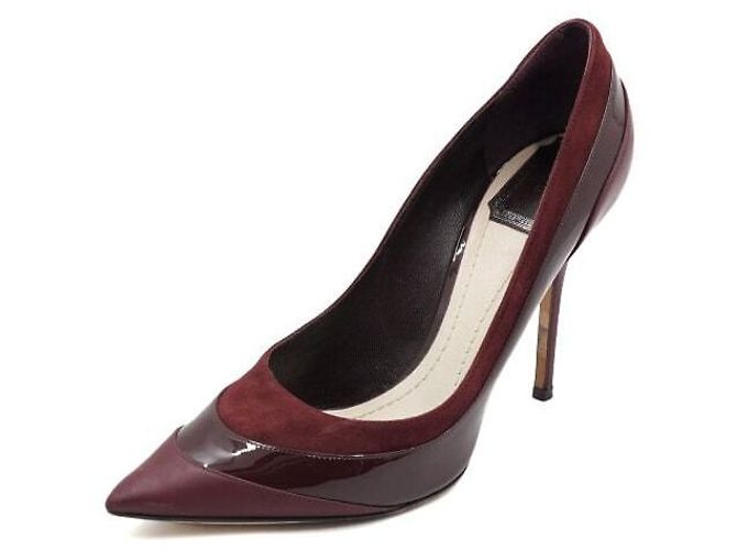 Dior Burgunderfarbene Wildleder-Pumps mit CD-Logo in Lack Damenschuhe Rot - Ansicht 2