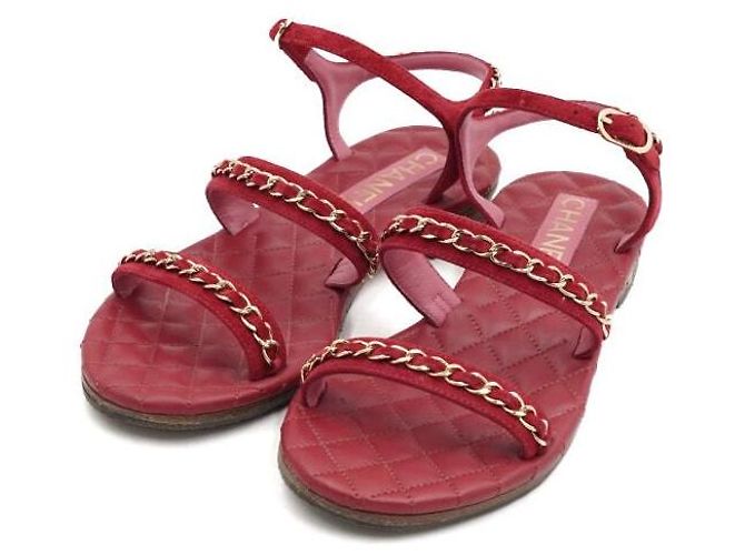 Chanel Sandali da donna in camoscio rosso con tracolla a catena dorata - vista 3