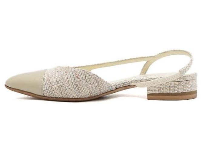 Chanel Zweifarbige Pumps mit goldenem CC - Slingback-Schuhe für Damen Weiß - Ansicht 4