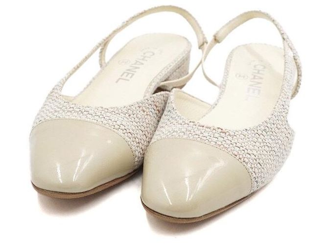 Chanel Zweifarbige Pumps mit goldenem CC - Slingback-Schuhe für Damen Weiß - Ansicht 5
