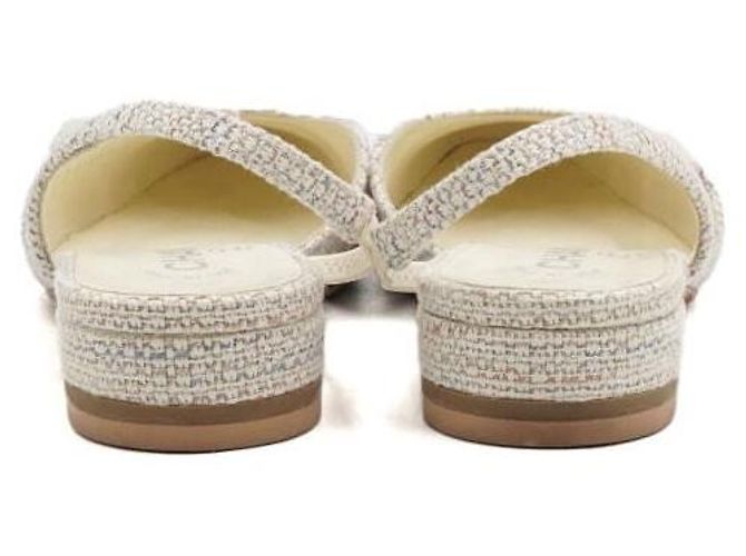 Chanel Zweifarbige Pumps mit goldenem CC - Slingback-Schuhe für Damen Weiß - Ansicht 7