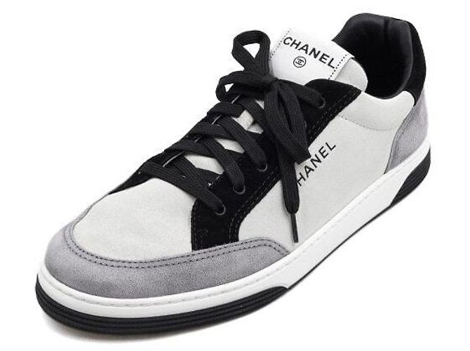 Chanel Sneakers da uomo in scamosciato con scritte nere Nero - vista 2