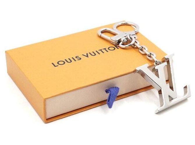 Louis Vuitton Initialen Schlüsselanhänger Silber - Ansicht 6