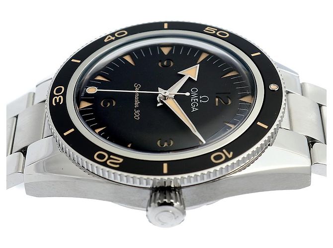 Omega Seamaster Heritage Railmaster Herrenuhr aus Stahl Schwarz - Ansicht 13
