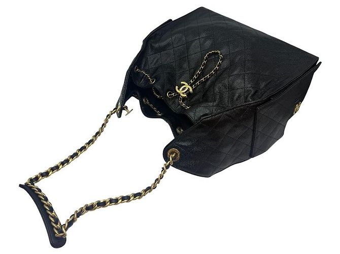 Chanel Borsa a Spalla Medium Chain in Caviar Nero - vista 6