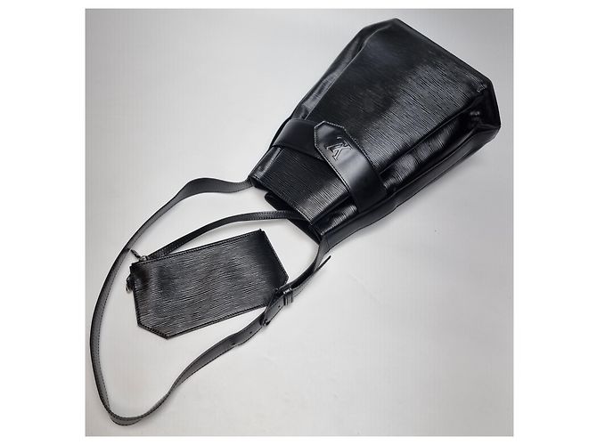Louis Vuitton Borsa Bucket Epi Sac De Pol GM Shoulder Bag Black Nero - vista 11