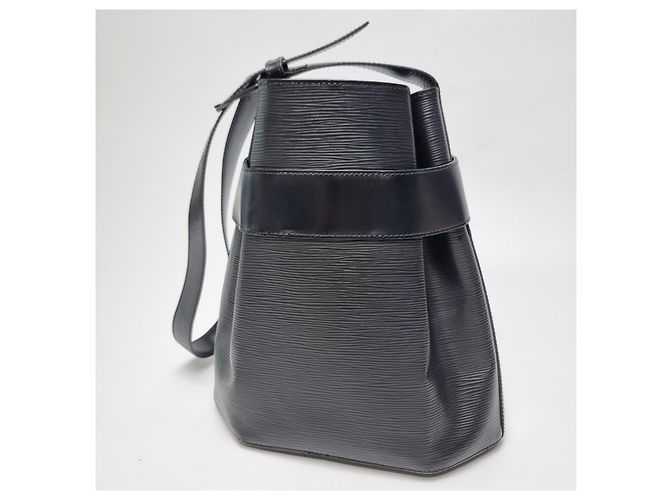 Bucket Louis Vuitton Borsa a secchiello Saddle PM Epi Black - Borsa a tracolla Nero - vista 10