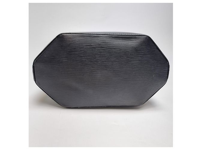 Bucket Louis Vuitton Borsa a secchiello Saddle PM Epi Black - Borsa a tracolla Nero - vista 16