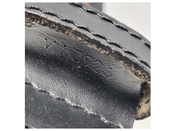 Bucket Louis Vuitton Borsa a secchiello Saddle PM Epi Black - Borsa a tracolla Nero - vista 21