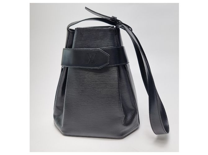 Bucket Louis Vuitton Borsa a secchiello Saddle PM Epi Black - Borsa a tracolla Nero - vista 3