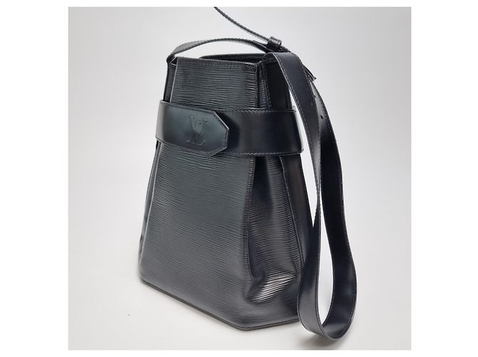 Bucket Louis Vuitton Borsa a secchiello Saddle PM Epi Black - Borsa a tracolla Nero - vista 6
