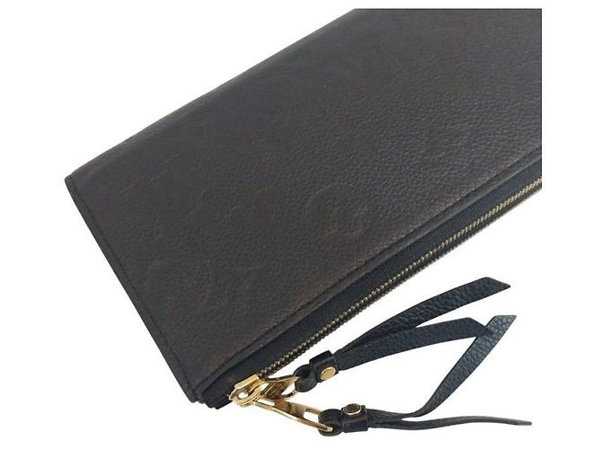 Louis Vuitton Cartera Adele Double Zipper para Mujer en Empreinte Monogram Navy Azul - vista 4