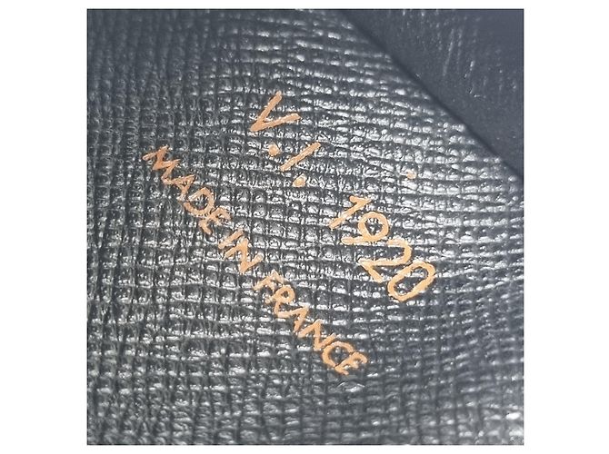 Louis Vuitton Cartella Documenti in Pelle Epi Blu
Valigetta - vista 20
