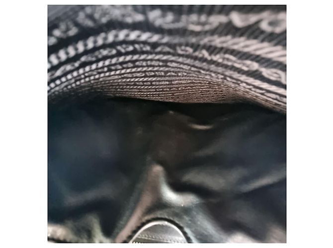 Jacquard Prada Valigetta in pelle di vitello con logo nero (Usato, Unisex) - vista 19