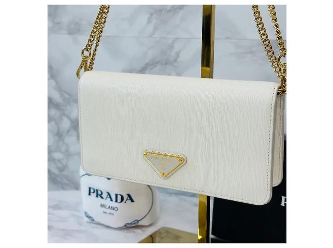 Prada Borsa a tracolla con catena in Vitello Saffiano Bianco - vista 10
