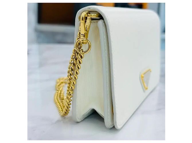 Prada Borsa a tracolla con catena in Vitello Saffiano Bianco - vista 12