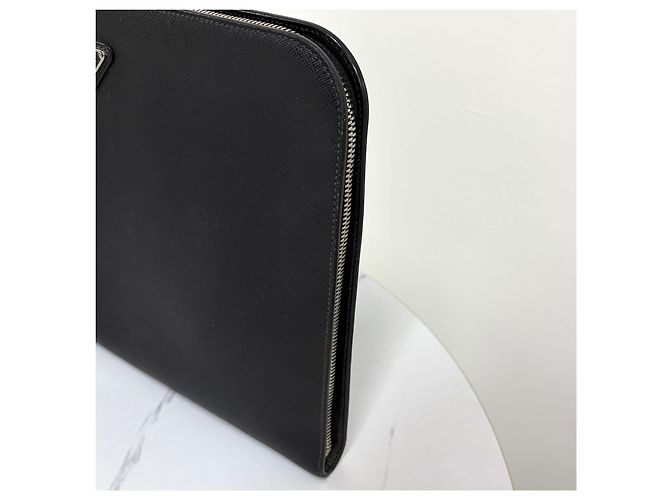 Prada Clutch Saffiano Triangle Logo Black Preto - vista 6