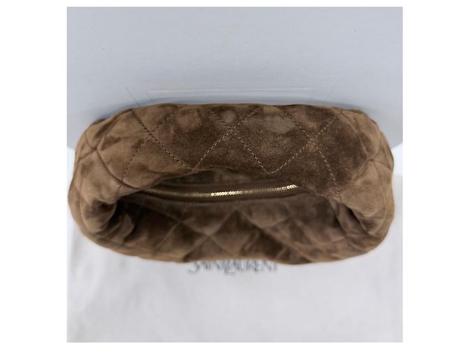 Saint Laurent Bolsa de alça superior em camurça acolchoada Marrom - vista 5