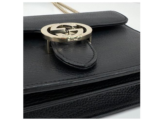 Gucci Piccola borsa a tracolla con catena Interlocking GG Nera Nero - vista 24