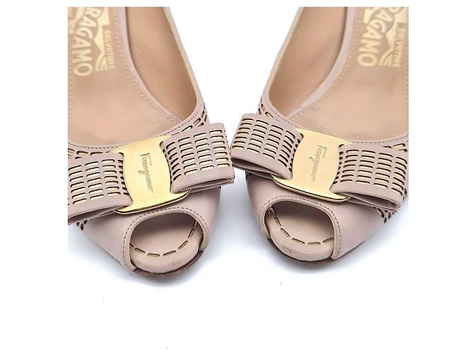 Salvatore Ferragamo Bara Punching Pumps Pink - Ansicht 4
