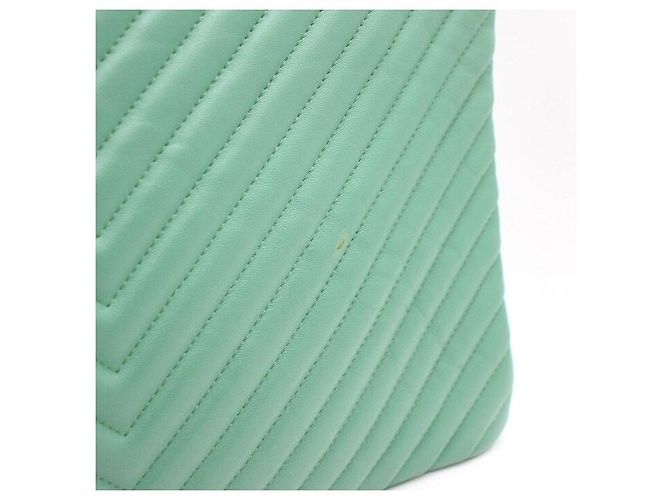 Chanel Clutch Grande Classica in Agnello Chevron - vista 5