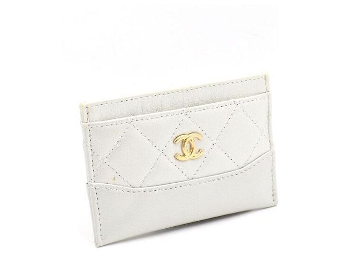 Chanel Tarjetero Gabrielle Gold CC Castaño - vista 3