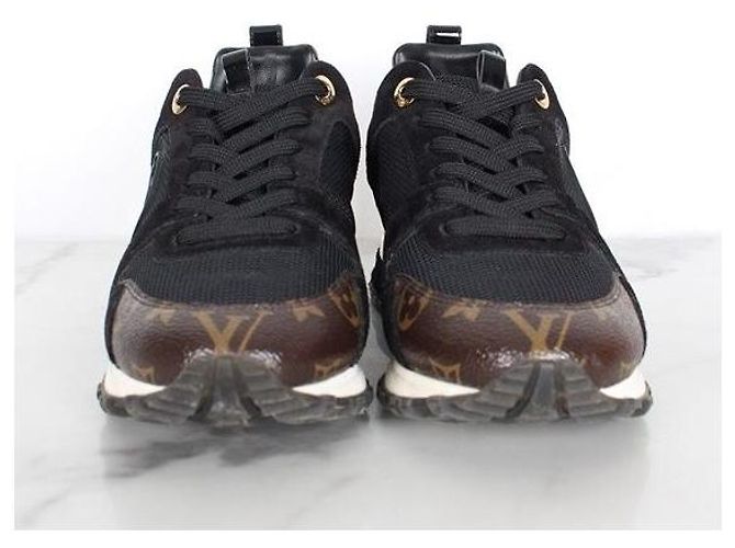 Louis Vuitton Sneakers Runaway Gold-tone Nero - vista 3