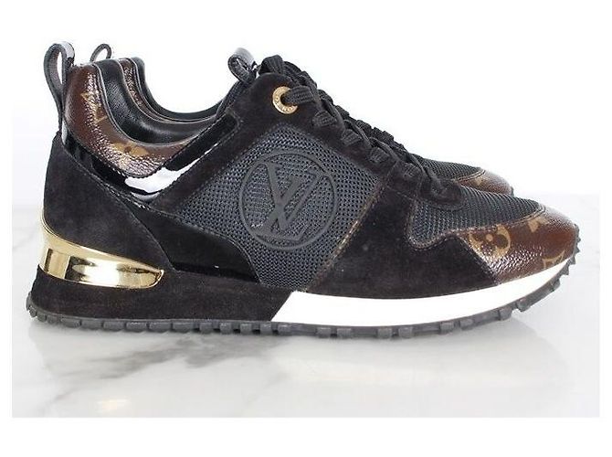 Louis Vuitton Sneakers Runaway Gold-tone Nero - vista 5