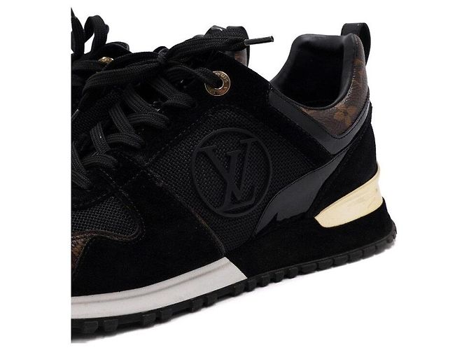 Louis Vuitton Sneaker Runway con monogramma nero da donna - vista 6