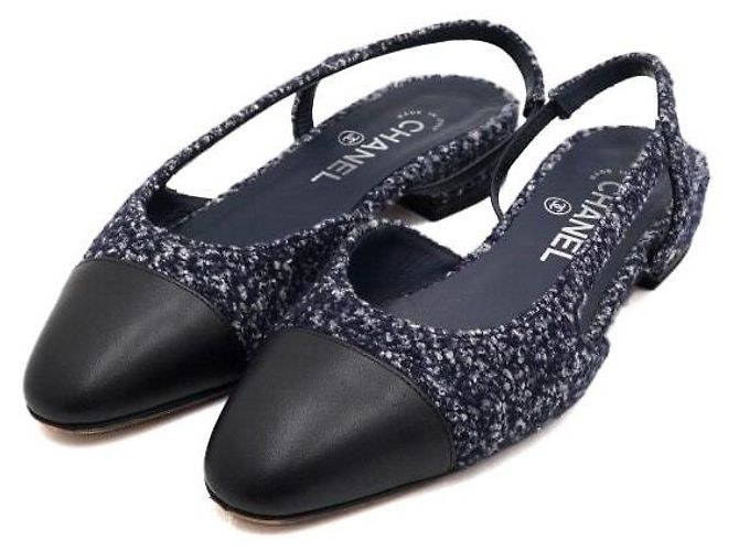 Chanel Scarpe slingback in tweed blu navy e pelle di vitello lucida da donna - vista 3