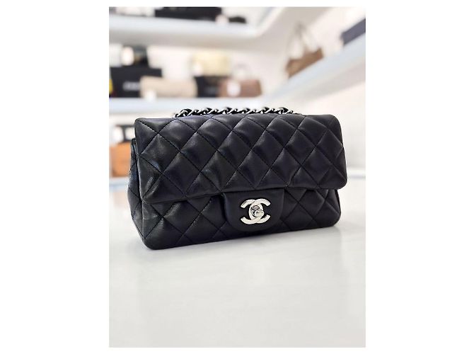 Chanel Borsa a Spalla Classic Lambskin New Mini Silver Leather Nera Nero - vista 5