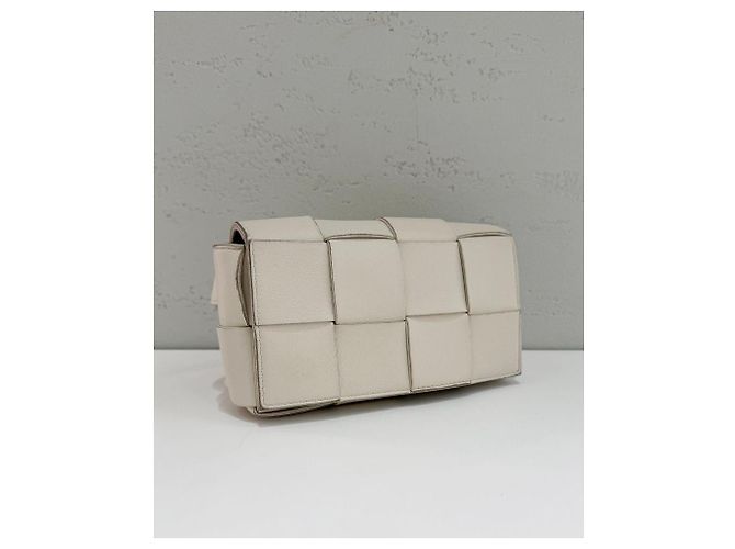 Bottega Veneta Mini Cassette Bag aus Leder Weiß - Ansicht 3