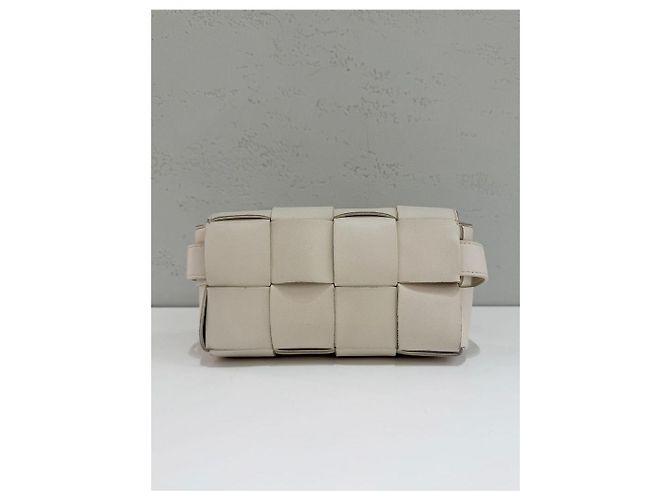 Bottega Veneta Mini Cassette Bag aus Leder Weiß - Ansicht 5