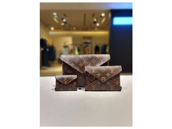 Louis Vuitton Pochette Clutch Monogram Kirigami Multicolore - vista 2