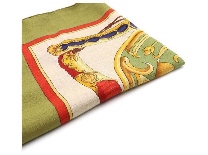 Hermès Sciarpa scialle foulard gigante in seta e cashmere D'oro - vista 3